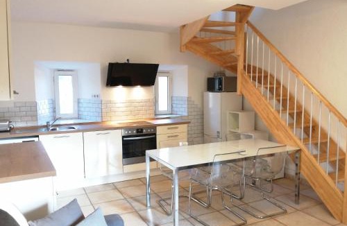 Pont-Saint-Esprit Apartment | LES 3 HIRONDELLES