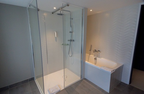 Les Ponts-de-Ce Hotel | Les 3 Lieux - Hôtel, Restaurant, Espace sensoriel