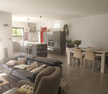 Lagord Villa | LES 3 LYS MAISON avec piscine et garage