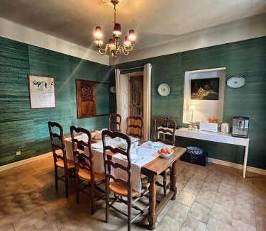 Conilhac-Corbieres House | Les 3 Platanes