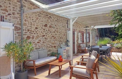 Anjouin Bed & Breakfast | Les 3 Roses