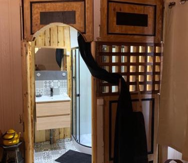 Saffloz House | Les 3Crokignols, maison d’hôte familiale.