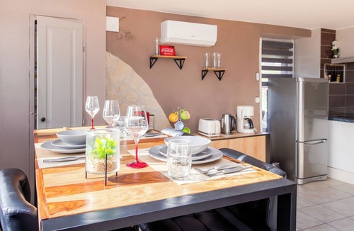 Le Pont-de-Beauvoisin Apartment | "Les 4 Chênes, Refuge and Green Haven of Peace"