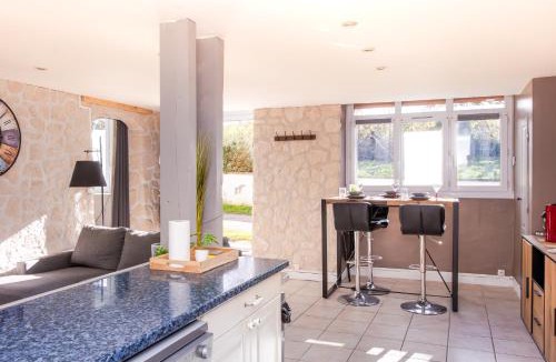 Le Pont-de-Beauvoisin Apartment | Les 4 Chênes, Refuge and Green Haven of Peace