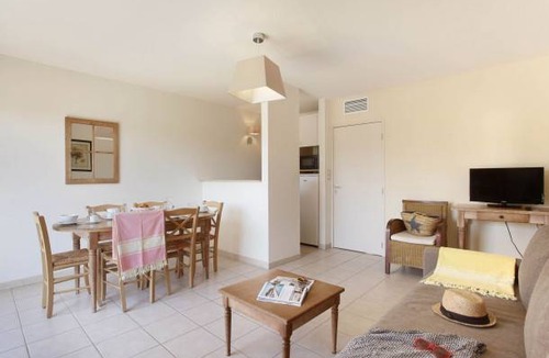 Bonnieux Apartment | Les 4 Soleils 2