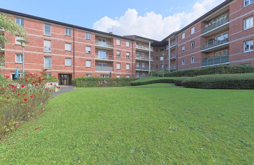 Valenciennes Apartment | Les 6 rois - Studio Apartment, Sleeps 2