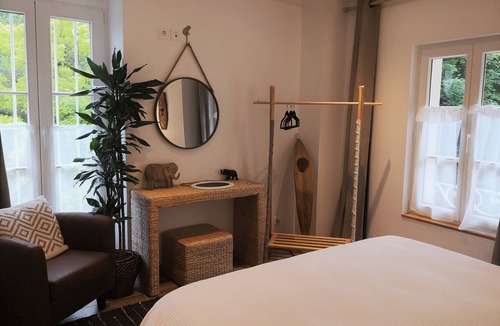 L'Isle-Adam House | Les 7 Sources