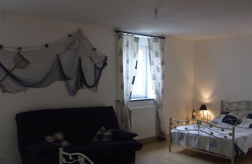 Tirepied Bed & Breakfast | Les Abris de la Sée