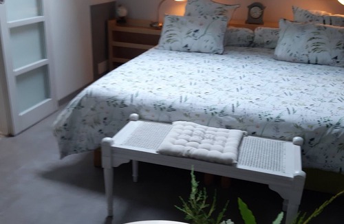 Levelay Bed & Breakfast | Les Acacias