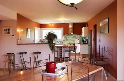 Parnac House | Les Acacias - PARNAC