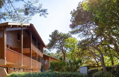 Les Estagnots House | Les Acanthes