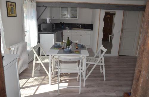 Vernon Apartment | Les Agapanthes