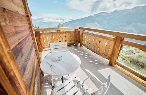 Granges Apartment | "Les Aiguilles Rouges", located at an altitude of 1750 metres, is one of the first buildings to be b