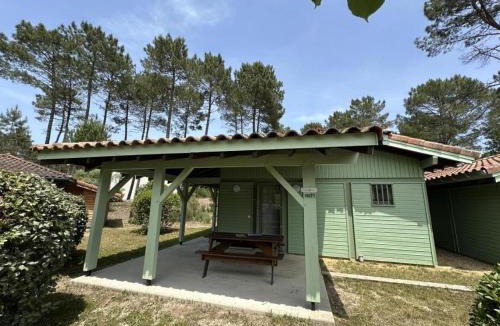 Brocas House | Les ajoncs