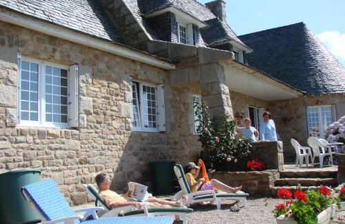 Plougrescant Bed & Breakfast | LES AJONCS