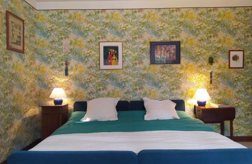 Le Mazeau Bed & Breakfast | les allées du château