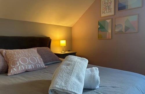 Couilly-Pont-aux-Dames Apartment | Les Alois 10 min to Disneyland