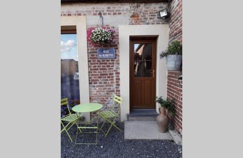 Leschelle House | les alouettes