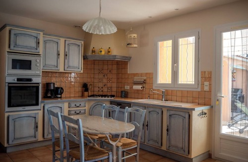Saint-Etienne-les-Orgues House | Les Amandiers, vacation home in Provence, sleeps 8, private pool