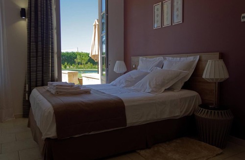 Saint-Magne-de-Castillon House | Les Ambeles
