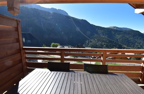 Vaujany Apartment | Les Ameythistes Apt B-8