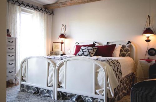 Saint-Pierre-de-l'lle-d'Orleans Hotel | Les Ancêtres Auberge & Restaurant
