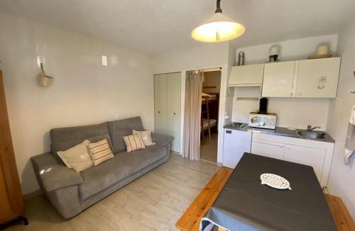 Les Angles Apartment | Les Angles - Studio Cabine 21m², 4 Pers, Ascenseur, Parking, Animaux admis - FR-1-758-8