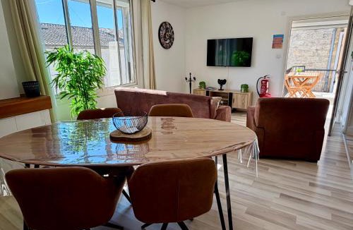 Aigues-Mortes Medieval City Apartment | Les Appartements du Mas - Rose Marie
