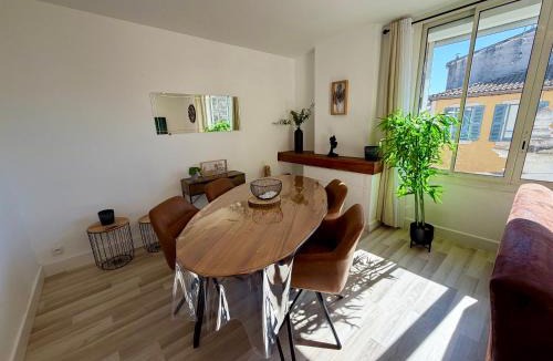 Aigues-Mortes Medieval City Apartment | Les Appartements du Mas - Rose Marie