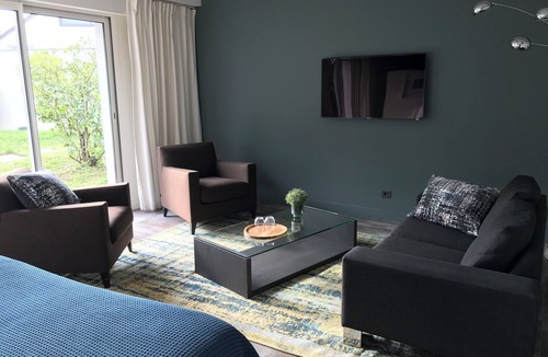 Suce-sur-Erdre Bed & Breakfast | Les Arbres Rouges