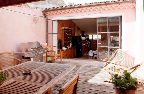 Nyons House | Les Arcades by Interhome