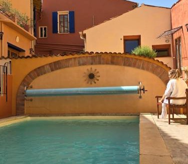 Buis-les-Baronnies Hotel | Les Arcades Le Lion D'or