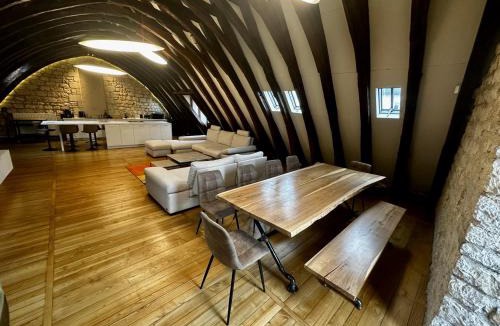 Poitiers Apartment | Les Arches