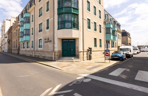 Courtoisville-Sillon-Moka Apartment | Les Armateurs by Interhome