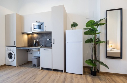 Montolivet Apartment | Les Arts Plaza C by Concept Flats