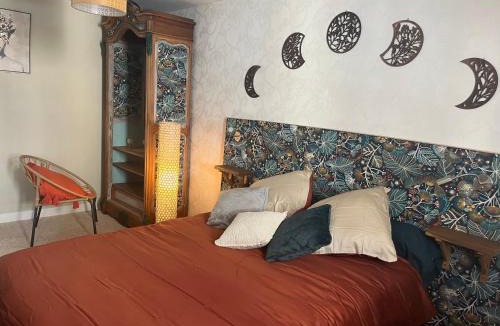 Saint-Amand-Montrond Apartment | Les AVATARS