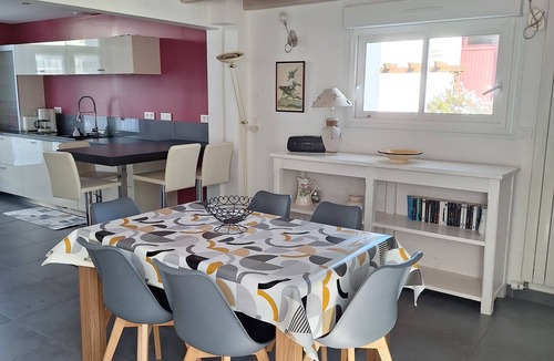 Saint-Gilles-Croix-de-Vie Villa | "LES BLEUETS" VILLA FOR 6 PEOPLE 3 BEDROOMS NEAR BOISVINET BEACH