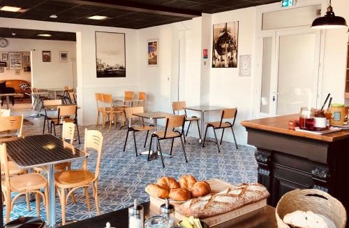 Saint-Gilles-Croix-de-Vie Hotel | LES BAIGNEURS