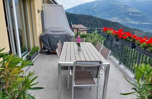 Chandolin-près-Savièse Apartment | Les balcons du Rhône - Superior Queen Room with Two Queen Beds - 2 Guestsn