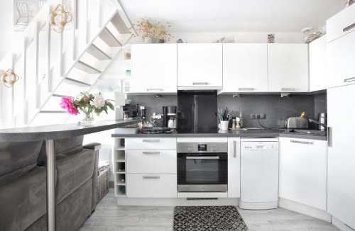 Saint-Jean-de-la-Riviere Apartment | Les balcons des Ecréhous - Duplex front de mer