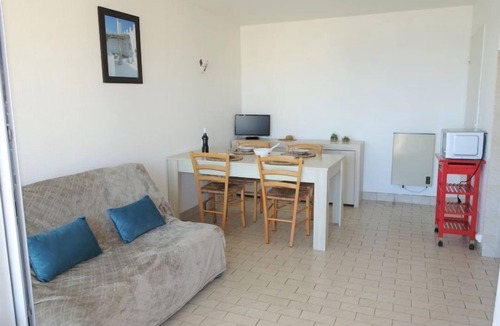 Narbonne-Plage Apartment | Les Balcons de la Méditerranée by Interhome