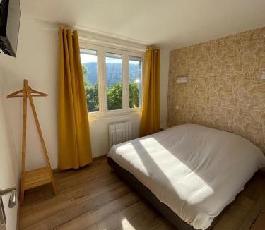 Haybes House | Les Balcons de la Vallée