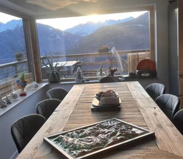 Great Alpine Road Bed & Breakfast | Les Balcons de Magny