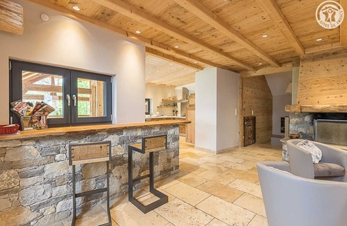 Albertville House | LES Balcons DES Garzons