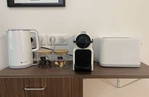 Quartier Hyper-Centre Apartment | Les baleines - Hypercentre 2 chambres avec garage et clim