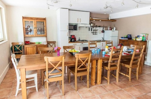 Saint-Jean-de-Thurigneux Bed & Breakfast | Les Barelles Chambres Dhôtes