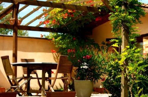 Saint-Jean-de-Thurigneux Bed & Breakfast | Les Barelles