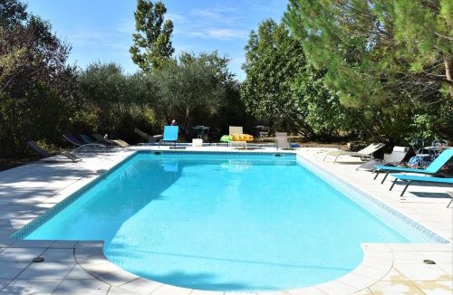 Pont-de-Barret House | Les Beaux Chenes