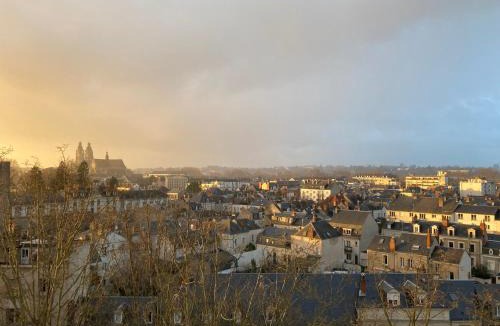 La Fuye-Velpeau Apartment | Les Beaux Jours, Tours