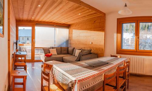 Mijoux Apartment | Les Berlicants